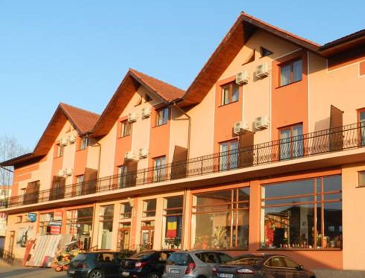 Hotel Condor โอราวิตซา ภายนอก รูปภาพ
